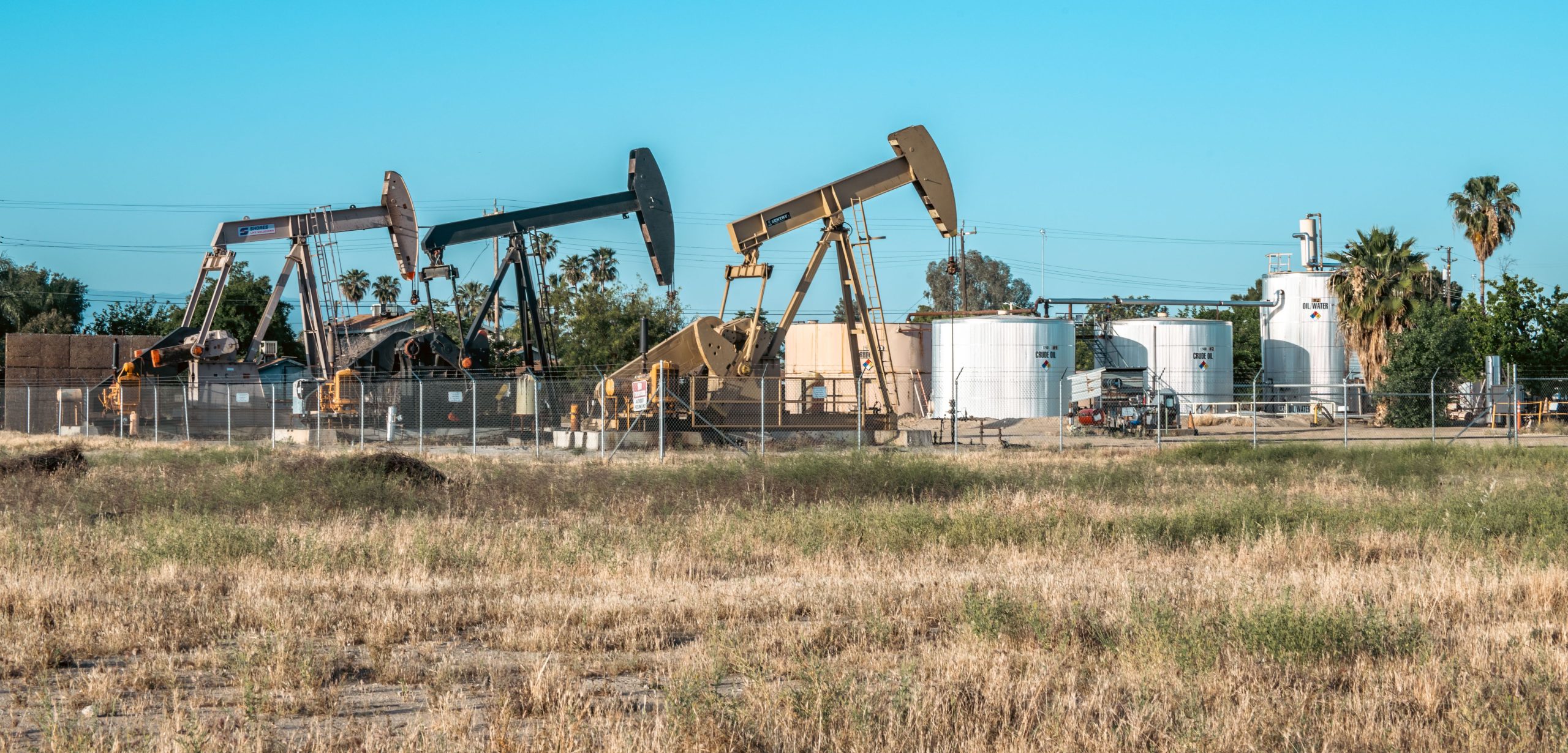 Pass to Pollute: New Reports Expose Oil and Gas Pollution in Kern County and Loopholes That Let It Continue